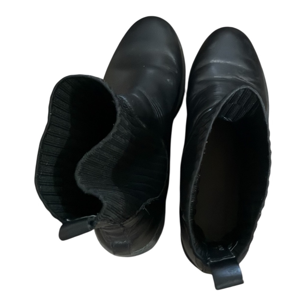 Blondo Hallie Waterproof Chelsea Boots Black Leather Knit Sock Lug Sole Sz 10 - Picture 5 of 8